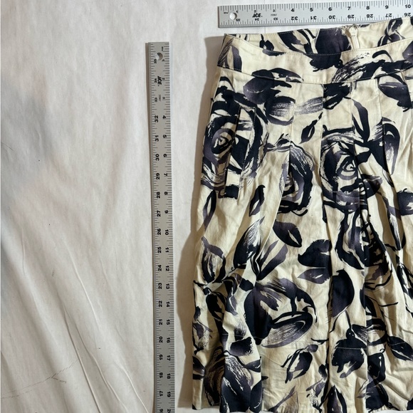 Cabo women’s size 0 white/purple/black/dark blue skirt - Picture 4 of 12